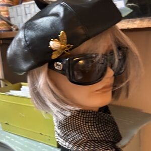 GUCCI GG1545S 001 VTG Oversized Black Sunglasses w/ Silver Interlocking G 1990s